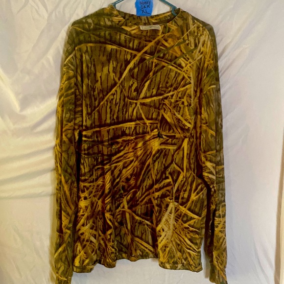 Used Mossyoak camouflage long sleeve shirt - Picture 1 of 3